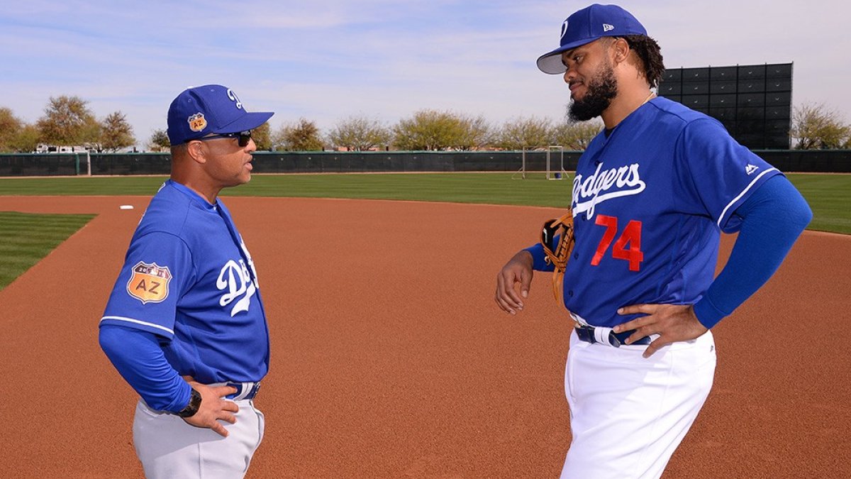 After COVID-19 battle, Kenley Jansen reports to Dodgers camp - The Boston  Globe