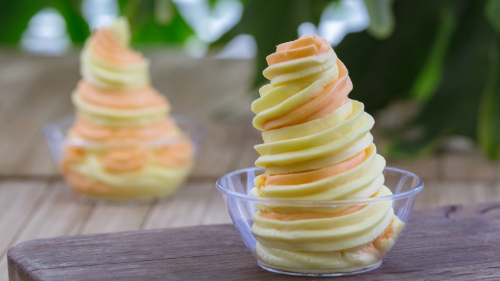 Disneyland S Tropical Hideaway Now Dole Whip N Up Our Lives