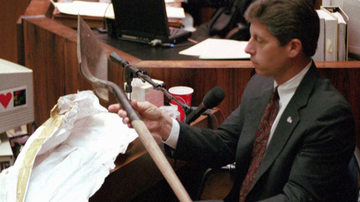 Ex-LAPD detective Mark Fuhrman, key figure in OJ Simpson trial, dies at 74