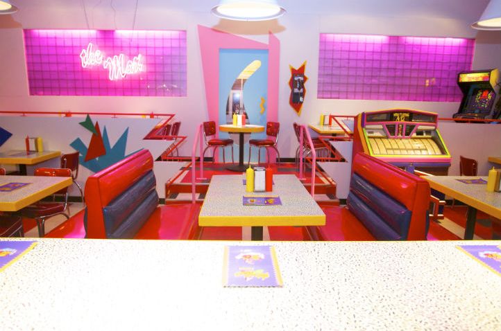 FullRoom_Center