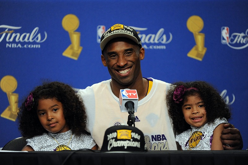 Dodgers' $100,000 surprise for Kobe Bryant, Gigi's foundation will make  Lakers fans smile