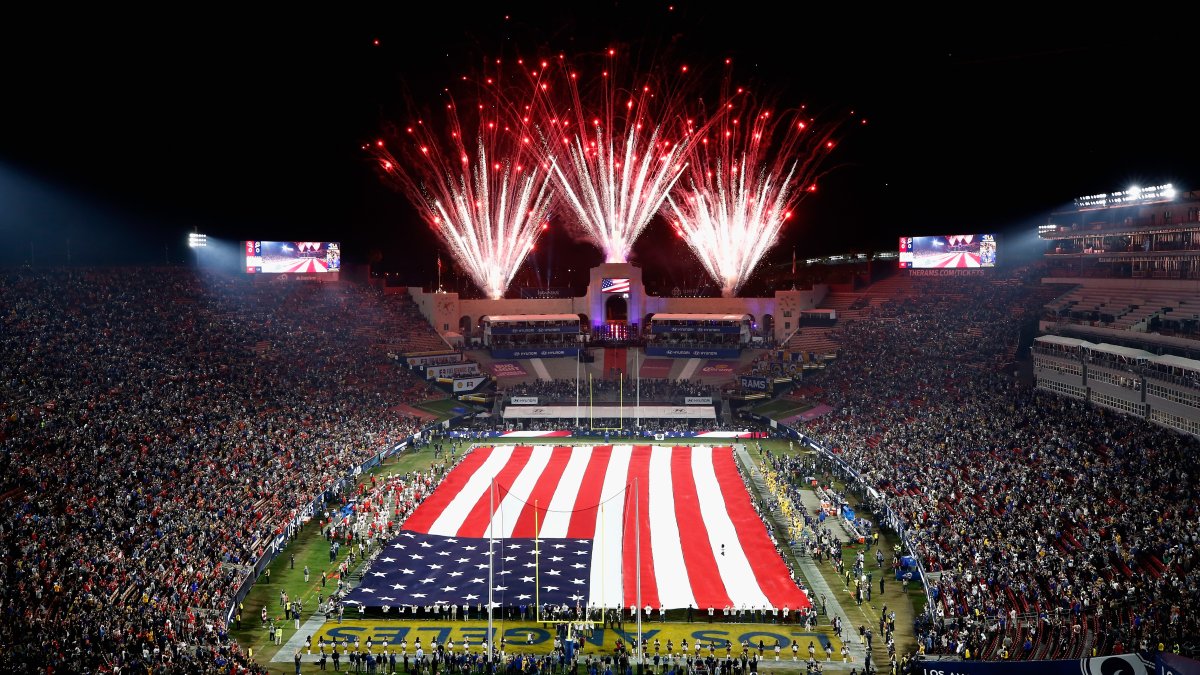 58 best photos from Rams' final game at L.A. Memorial Coliseum