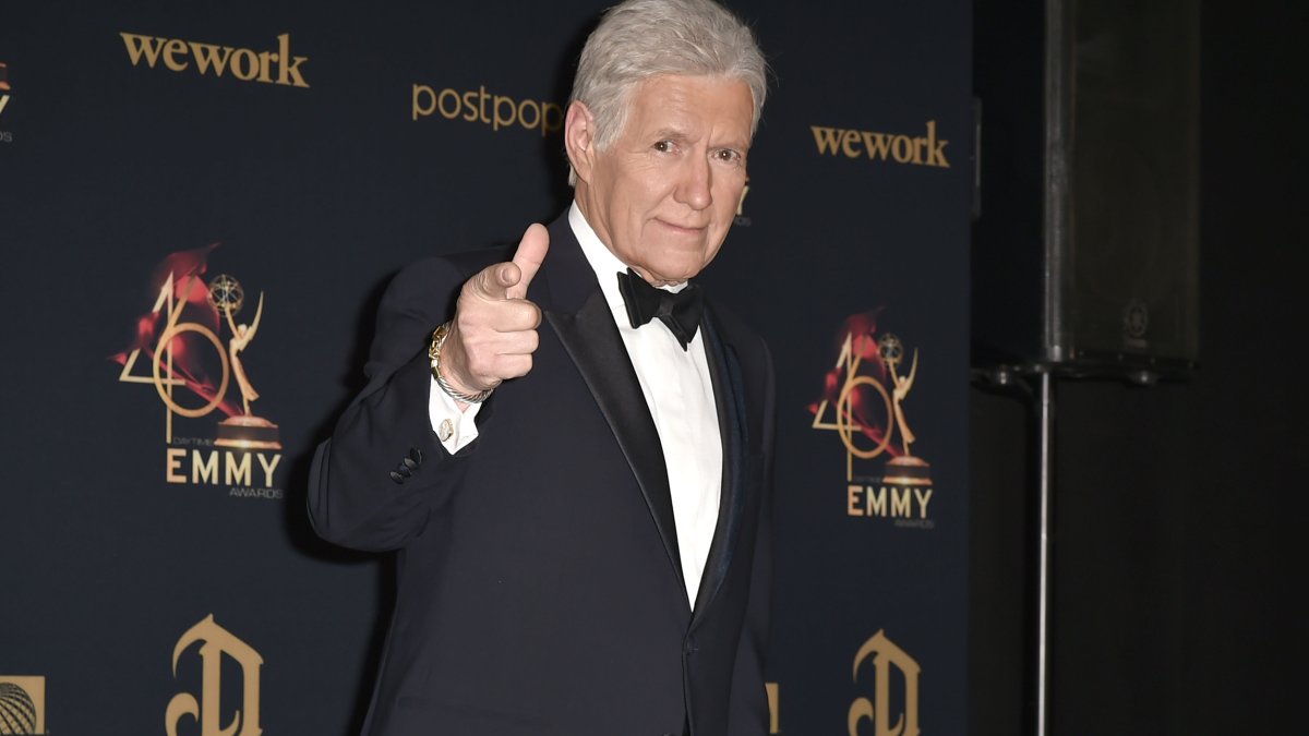 Trebek ‘Jeopardy!’ Retirement Isn’t Imminent Despite Cancer NBC Los