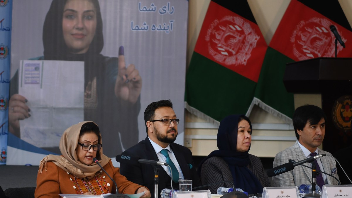 Afghan President Appears to Win New Term in Initial Results 1
