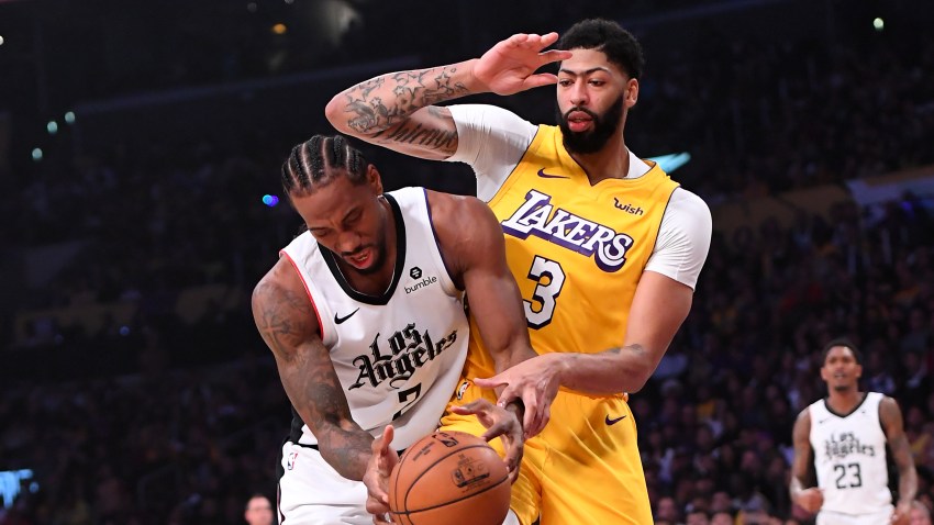 Anthony Davis Could Miss Lakers Vs. Clippers Season Return After Poke in Eye – NBC Los Angeles