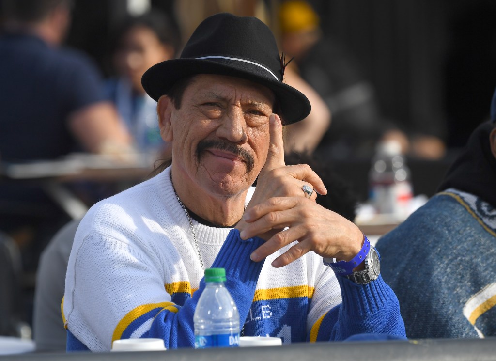 Https Www Nbclosangeles Com On Air Vigil Honors 14 Year Old