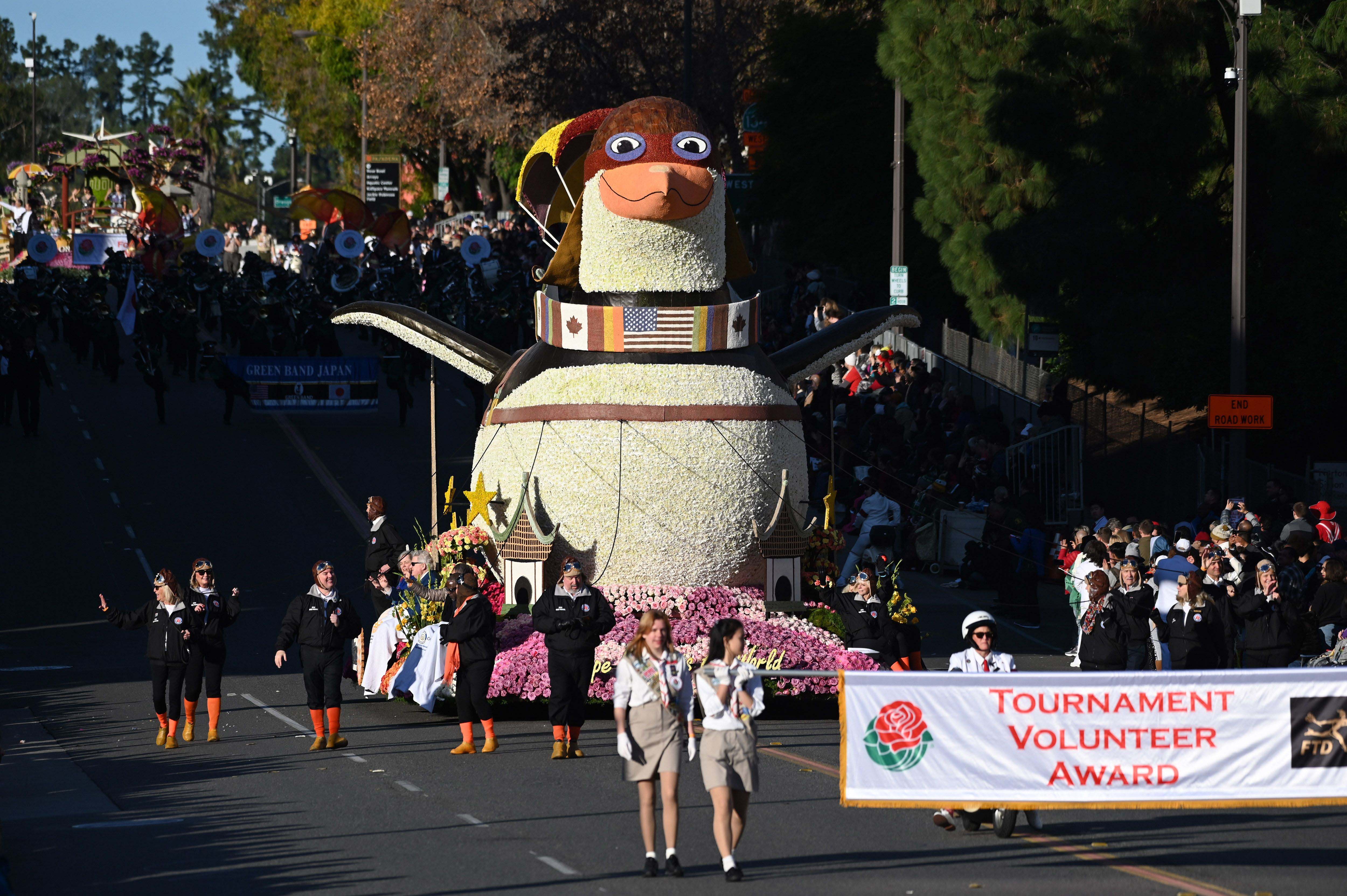 Bob Eubanks Rose Parade - urlwy5f