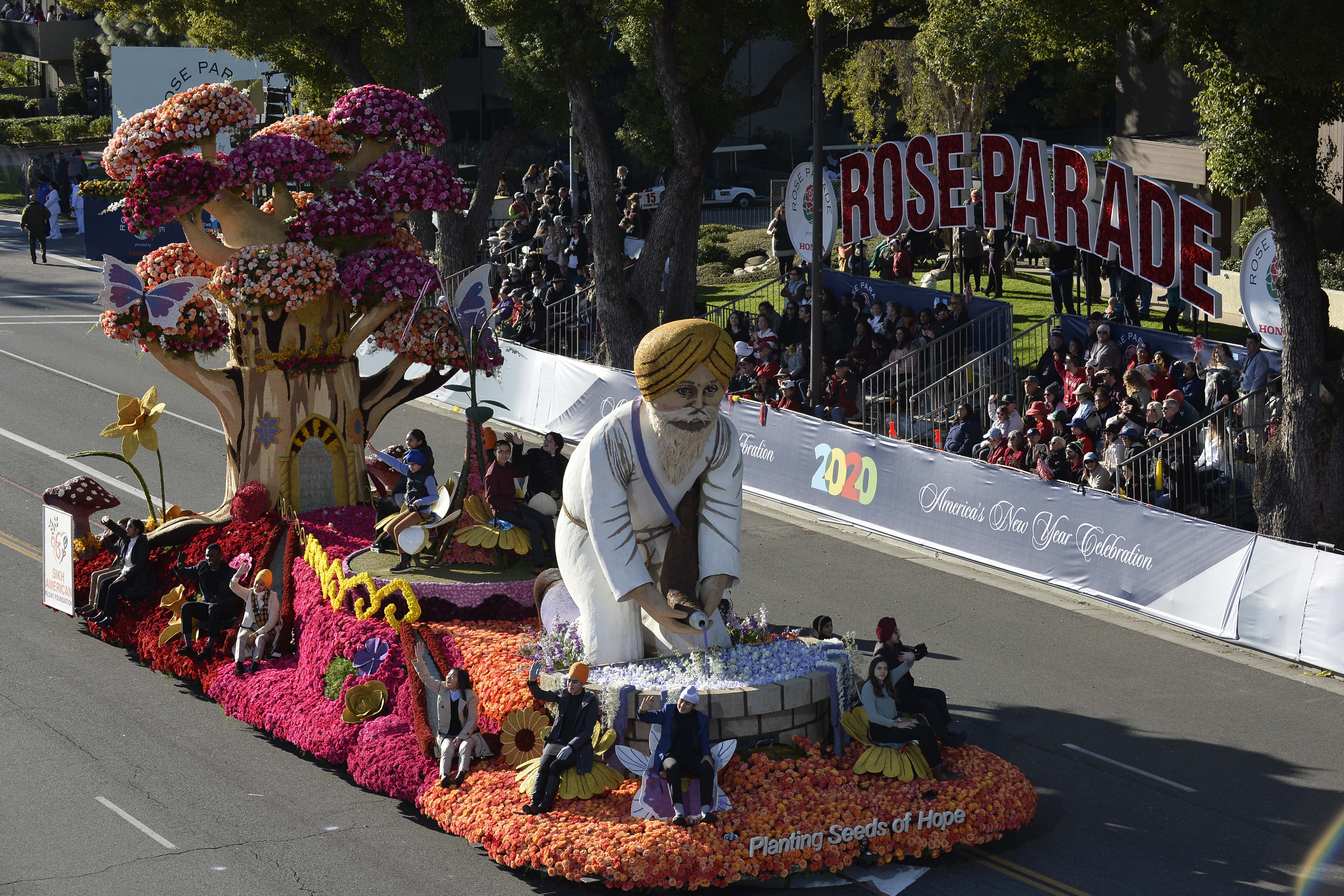 Photos Scenes From the 2020 Rose Parade in Pasadena NBC Los Angeles