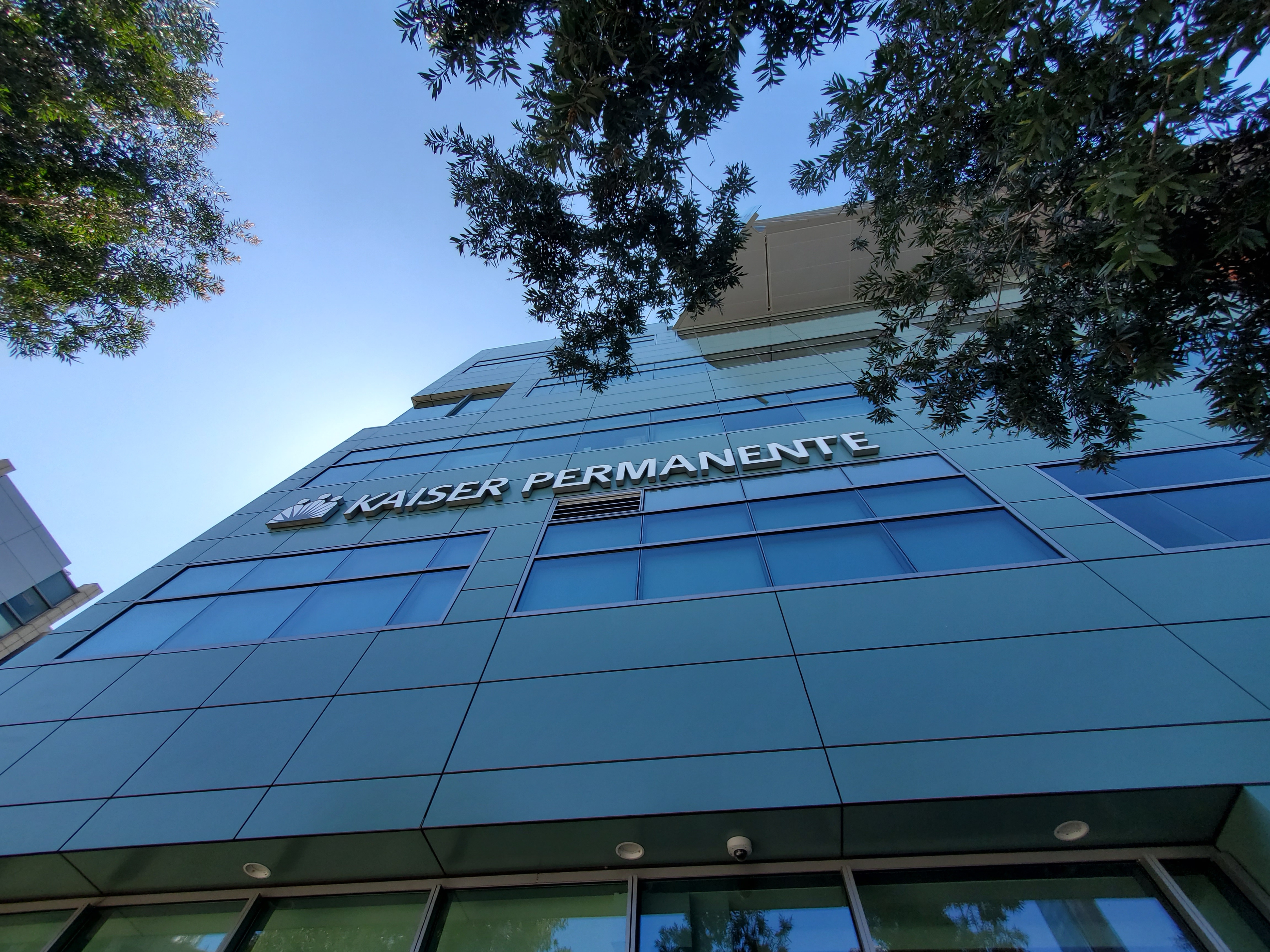 Tentative Agreement Averts Nurses Strike at Kaiser Los Angeles Medical Center
