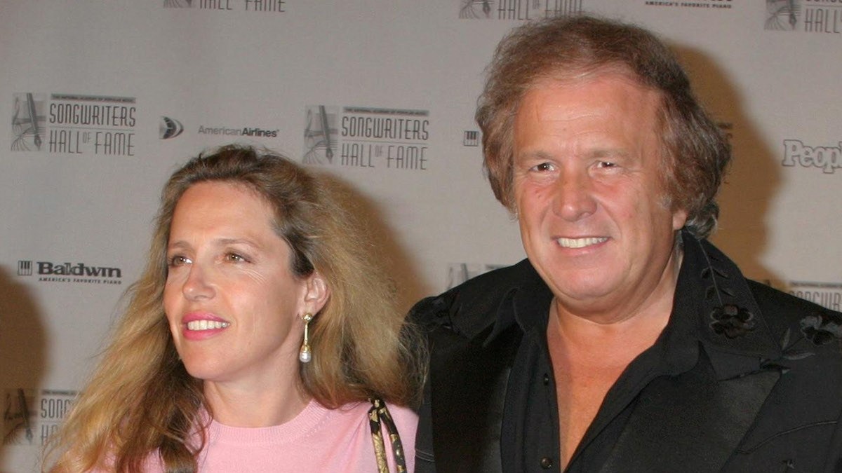 Citing ‘Cruel and Abusive Treatment’, Don McLean’s Wife Files For