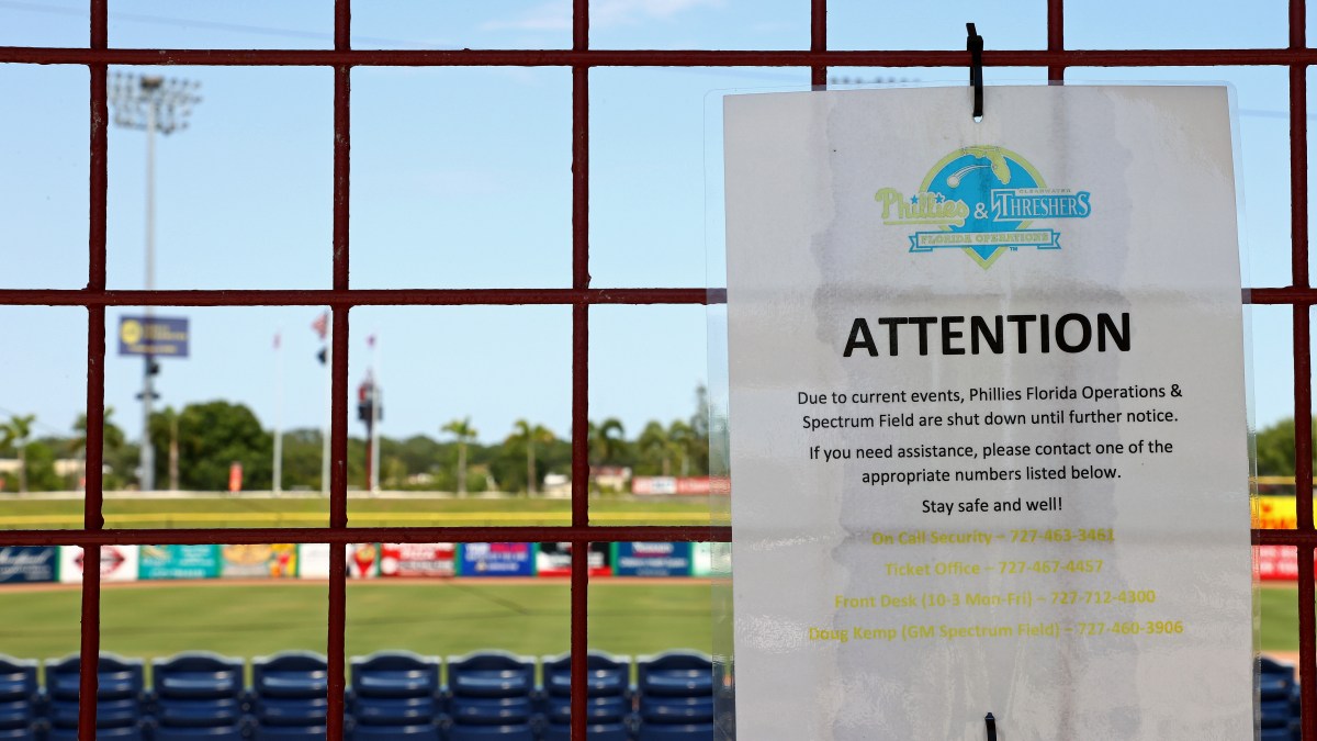 Mlb Players At 70 Games Owners At 60 Manfred Says Deadline Near