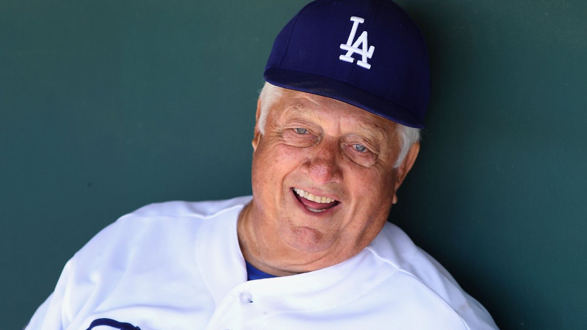 Hall of Famer Tommy Lasorda continues to improve, moves out of intensive  care – Orange County Register