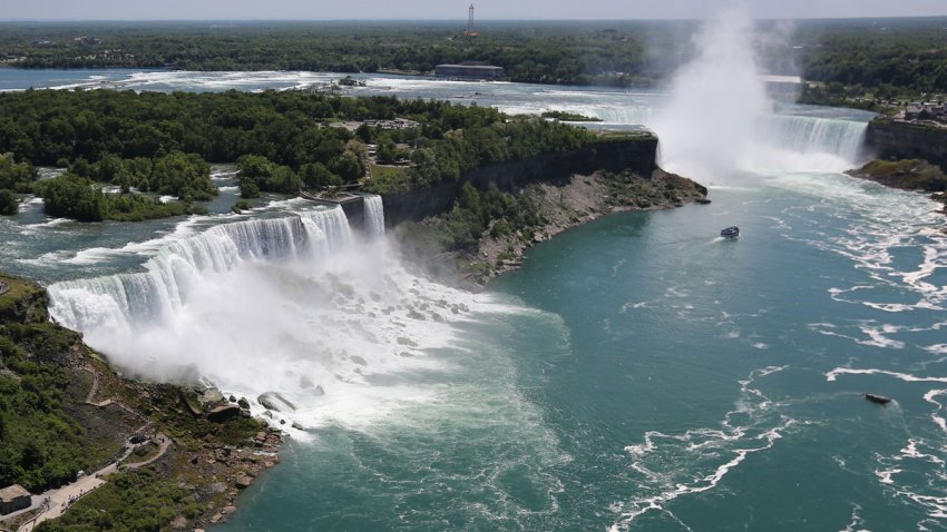 170088686JM026_AERIALS_OF_U