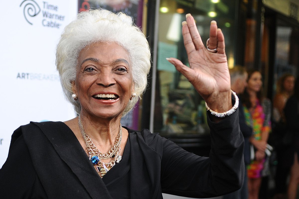 Flowers to be Placed on Nichelle Nichols' Walk of Fame Star – NBC Los Angeles - Vimarsana News