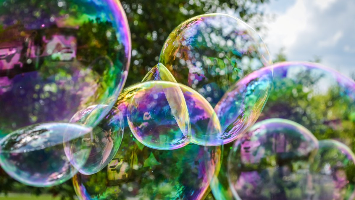 Bubblefest Floats for Discovery Cube OC - Vimarsana News