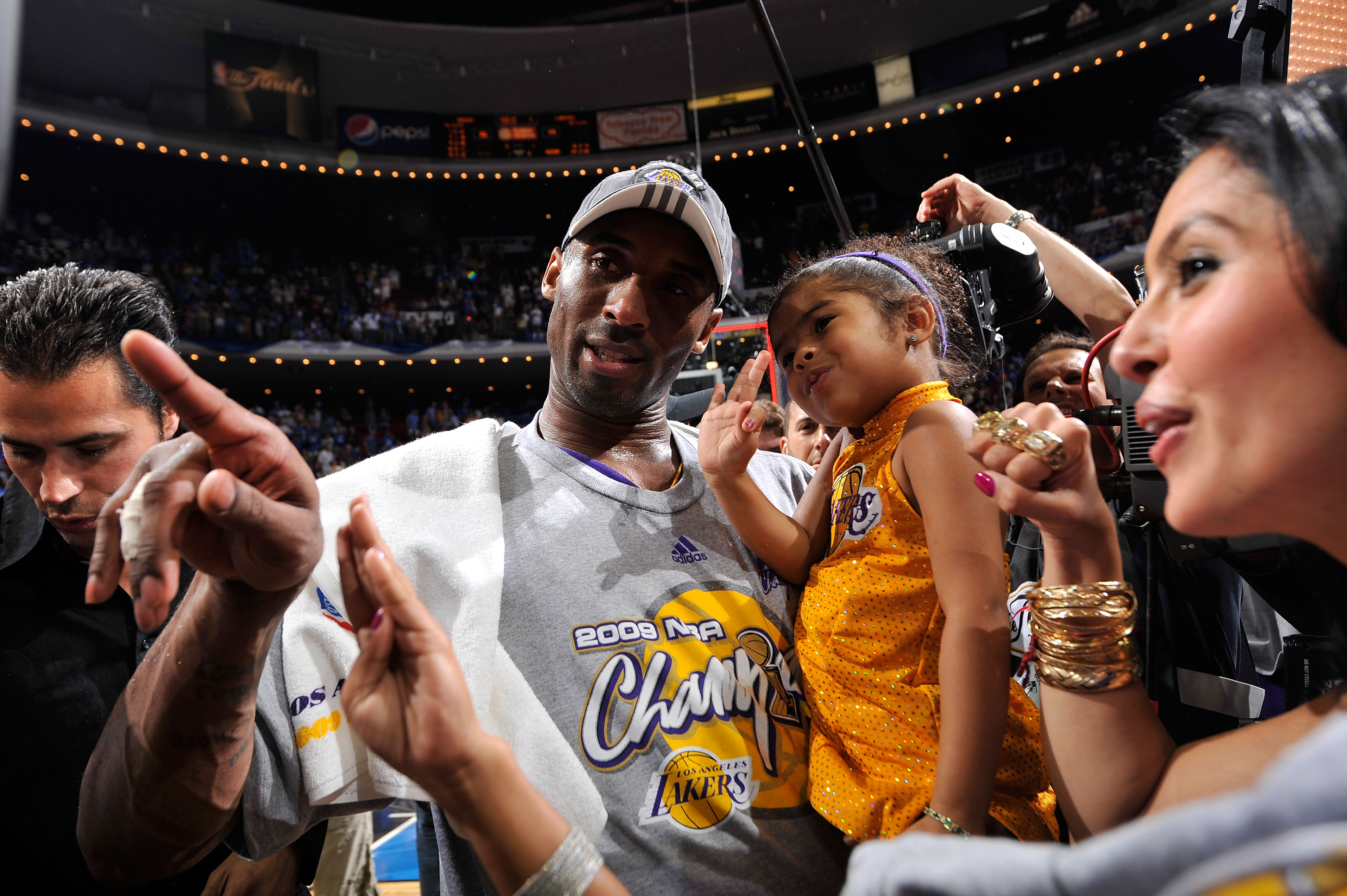 Kobe Bryant of the Los Angeles Lakers poses with the NBA Championship  News Photo - Getty Images