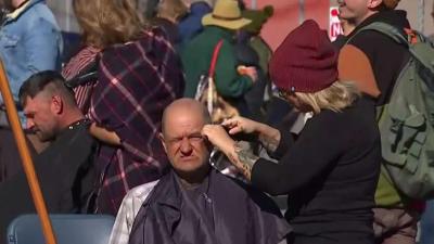 Barbers Give Free Haircuts To The Homeless Nbc Los Angeles