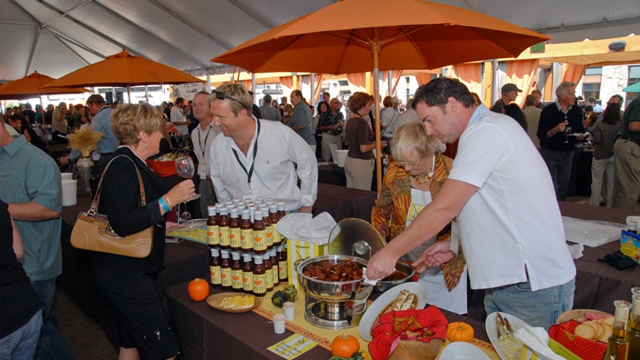 Lake TahoeAutumnFoodandWine_GourmetMarketplaceVendorFair_creditNorthstarCalifornia