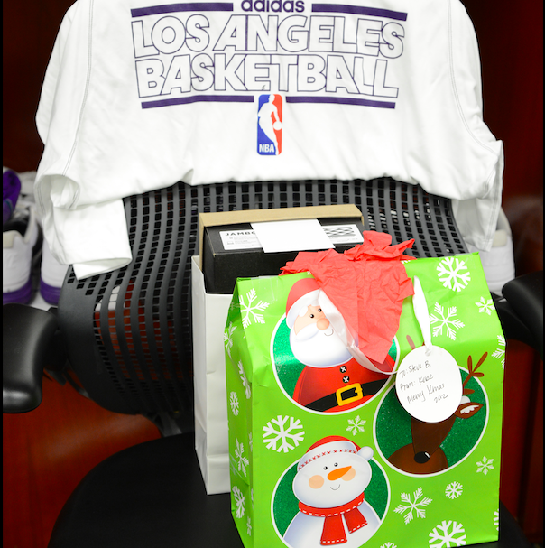 Last Minute Gift Ideas For The Los Angeles Lakers And Clippers Fans In Your Life Nbc Los Angeles