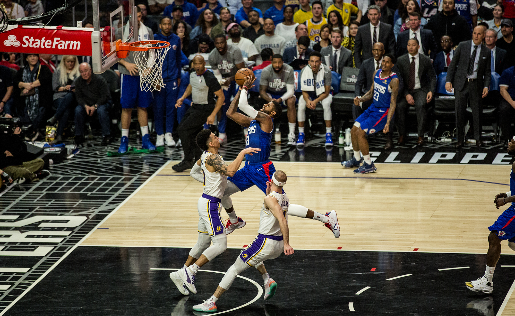 LA Clippers on X: Battle of LA. 🕖 7:00PM PT 🆚 @Lakers