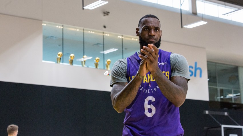 LeBron-James-Lakers-shootaround-2-21-19