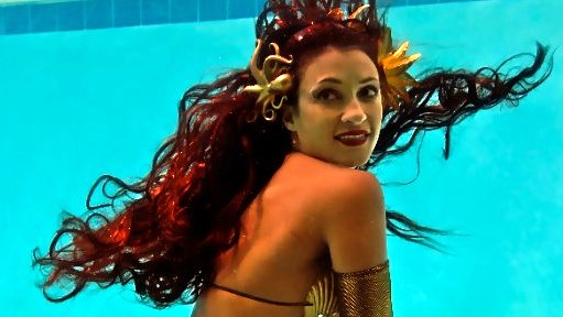 MarinatheFireEatingMermaid