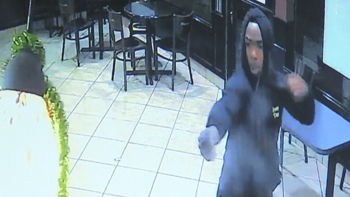 San Diego Employees Life Or Death Struggle With Donut Shop Robber