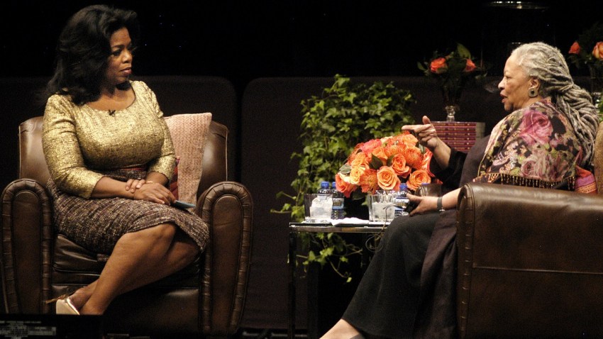 Oprah-Toni-Morrison-death-August-2019
