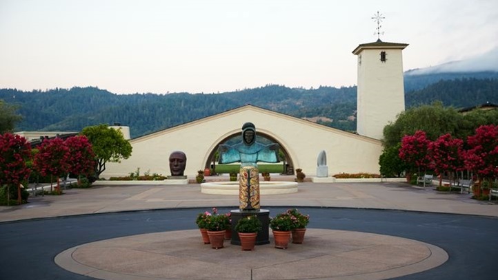 RobertMondaviWineryFront16