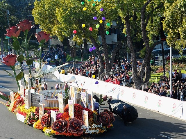 RoseParade_107842905