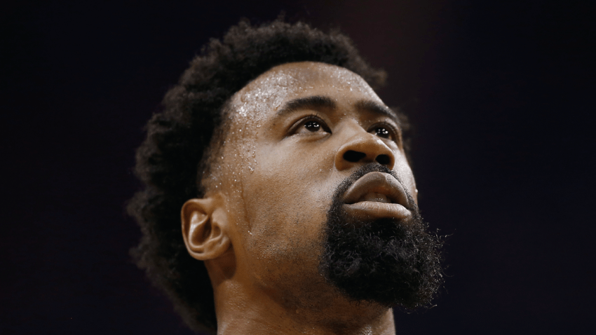 DeAndre Jordan Resigns With Clippers