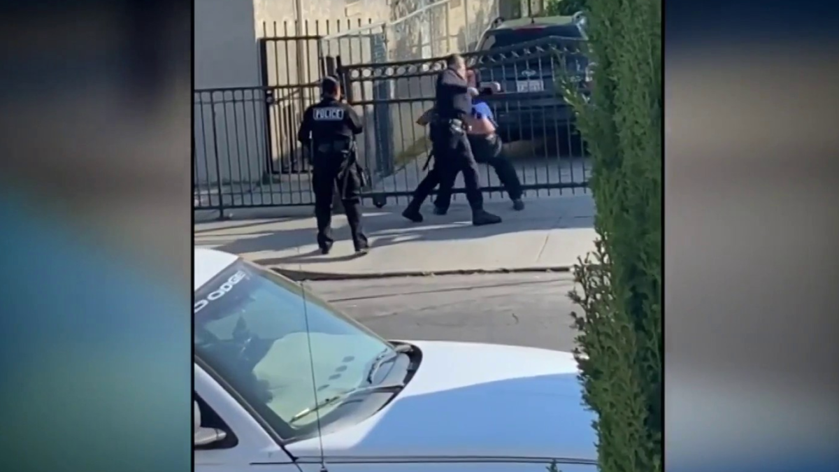 Lapd Officer Under Investigation After Fight With Trespassing Man Caught On Video Nbc Los Angeles