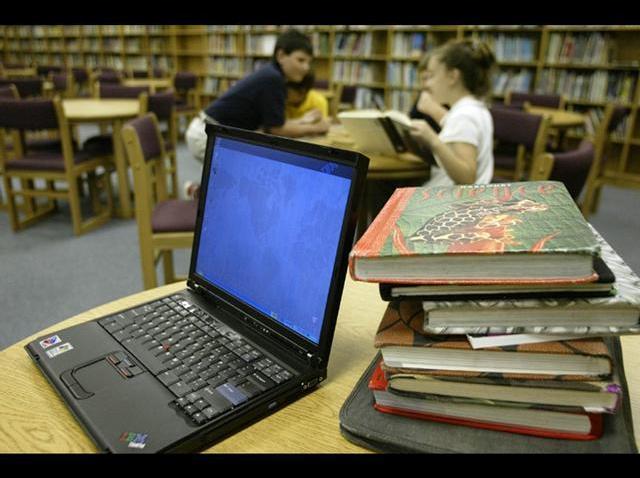 TextBooks_640x480