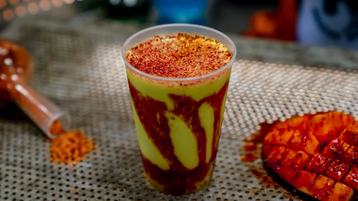 Star Wars' drinks, desserts are made with galactic flair