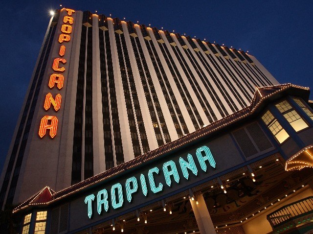 Tropicana_80998206