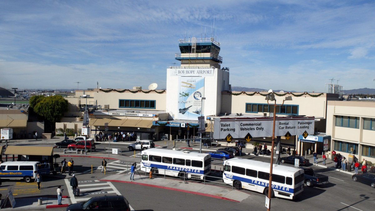 Burbank Airport ?quality=85&strip=all&resize=1200%2C675