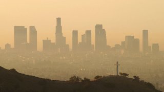 410475_01_smog