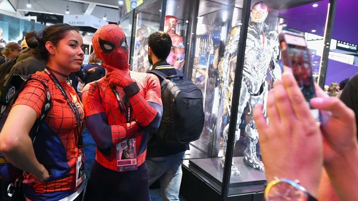 775007909SH00013_Comic_Con_