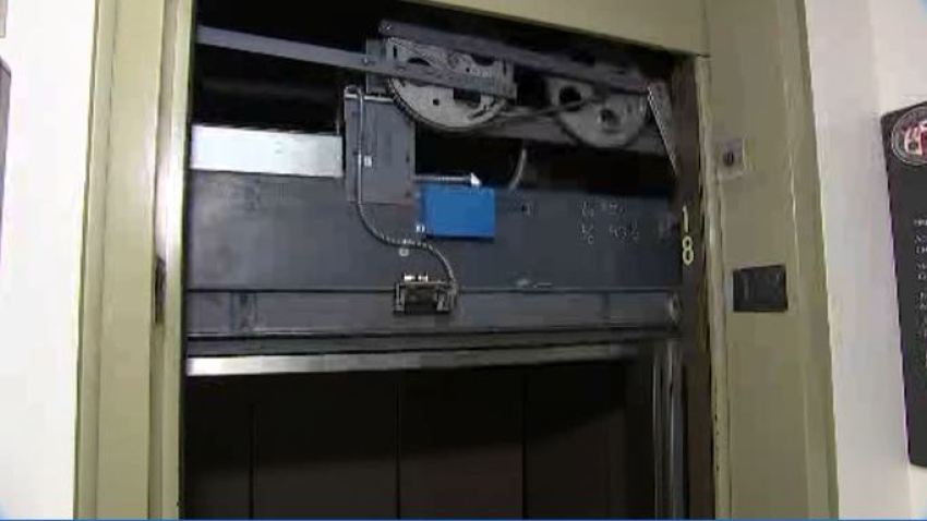 What To Do If You Get Stuck In An Elevator Nbc Los Angeles
