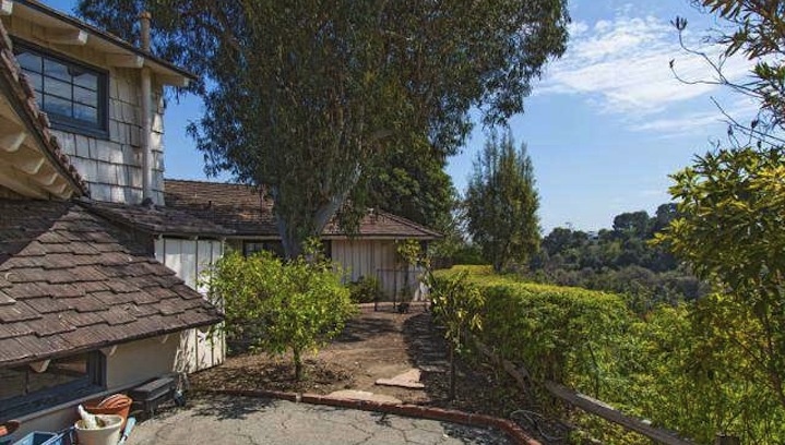 Inside elon musk’s extravagant array of mansions which the tesla ceo is selling for more than Elon Musk Picks Up Former Gene Wilder Home For $6.75M – NBC Los Angeles