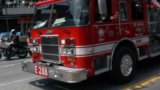 fire-engine-lafd-generic-1