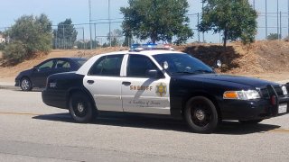 generic-lasd-car-shooting