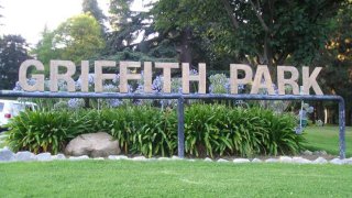 griffith-park-sign-2