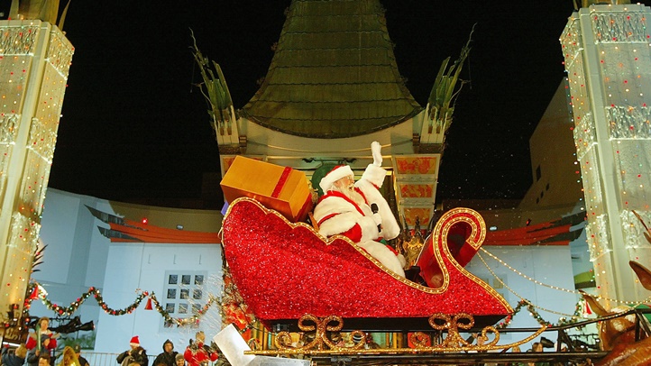51779292KW036_parade
