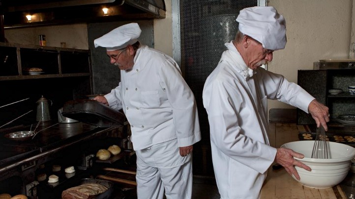 hearstcastlekitchen1