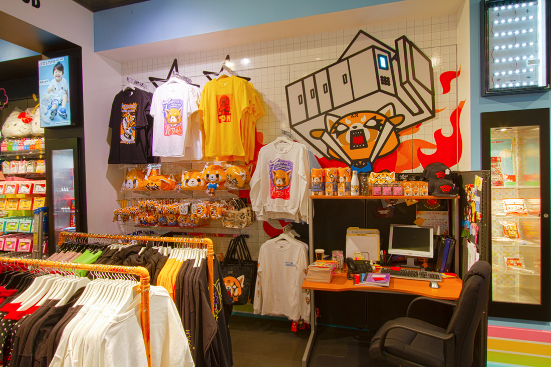 Sanrio Hollywood Store -- HELLO KITTY HOLLYWOOD
