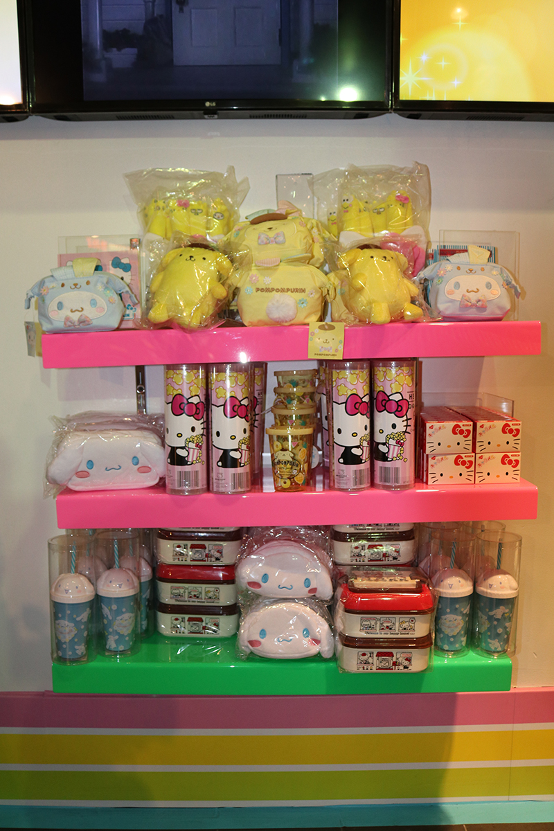 Food, Merch and Photo Ops: Sanrio Opens New Hello Kitty Hollywood Store –  NBC Los Angeles