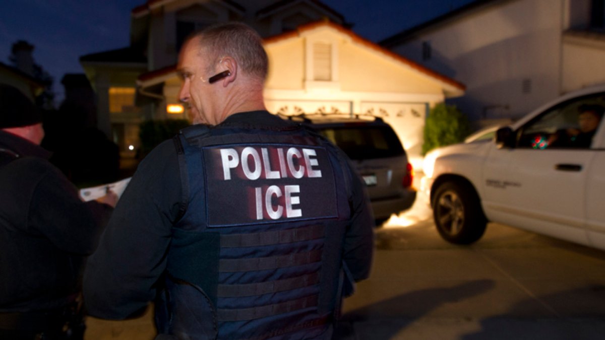 Man Dies After Contracting COVID-19 While in ICE Custody, Lawsuit Says ...