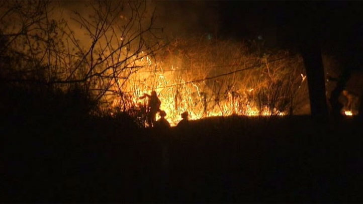 Jurupa Valley Fire Fully Contained After Burning 311 Acres Nbc Los Angeles