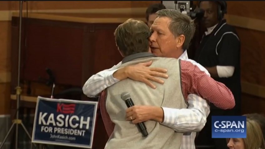 kasich-hug